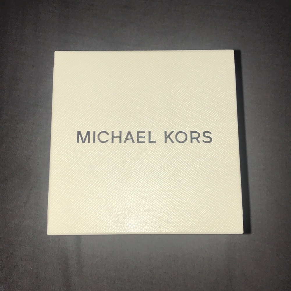 Michael kors watch in gold